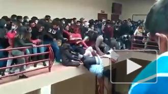 СМИ: число жертв давки в боливийском университете возросло до семи