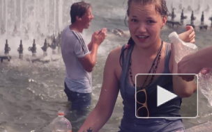 Участники "водной битвы" на Московской вычерпали из фонтанов всю воду 