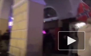 В баре Петербурга полицейские обнаружили шары с "веселящим" газом
