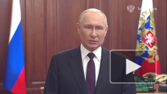 Путин поздравил россиян с Днем Государственного флага