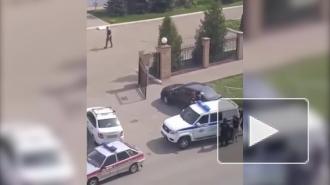 На видео попал момент задержания одного из стрелков в Казани