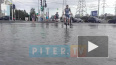 На проспекте Косыгина в Петербурге прорвало трубу