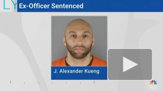 В США экс-полицейского приговорили к 3,5 годам тюрьмы по делу об убийстве Флойда