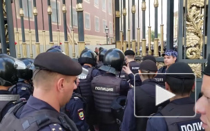 Песков назвал российских правоохранителей более лояльными по сравнению с американскими