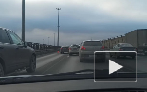 Автомобилисты застряли в пробке на юге КАД из-за ДТП