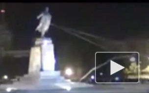 После сноса памятника Ленину в Харькове вождь "мстит" людям: около "шалаша в Разливе" обнаружен человеческий череп