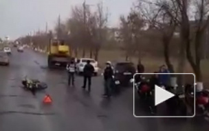 Страшное видео из Волгограда: автокран переехал мотоциклиста