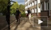 В Калининском районе две девушки приехали голосовать на лошадях 