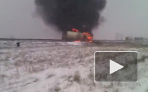 Очевидец снял две горящие фуры около Сергеевска