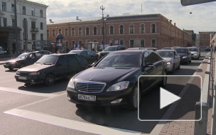 Водителей попросили пересесть на общественный транспорт до Парада Победы