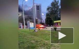 Видео с места ДТП: В Брянске после ДТП Alfa Romeо выгорела дотла 
