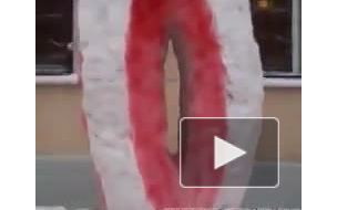 Непристойный Олимпийский факел из снега смутил Нижний Тагил