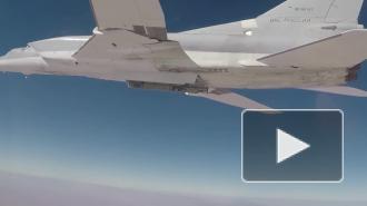 Два российских Ту-22М3 совершили полет над Черным морем