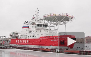 Над судном "Балтика" подняли российский флаг