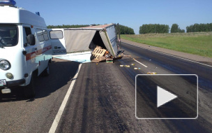 Появилось видео с места ДТП с тремя погибшими в Красноярском крае