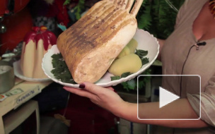 Театр "Балтийский дом" поразил корсетами, поросятами, кексами и шумом моря