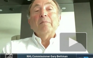 Комиссионер НХЛ Гэри Беттмэн надеется возобновить сезон летом