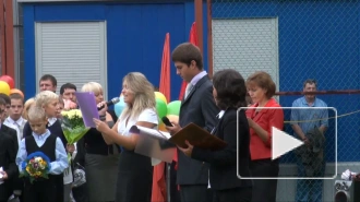 Звезды хоккея Малкин, Ковальчук и Касатонов построились в линейку вместе со школьниками