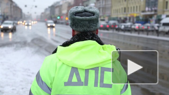 На площади Победы лихач сбил полицейского и скрылся с места ДТП