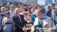 Путин пожал руку главе многодетной семьи из Магадана ...