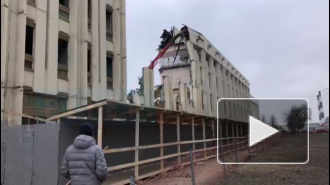 Видео: в Петербурге сносят предприятие "Буревестник" 