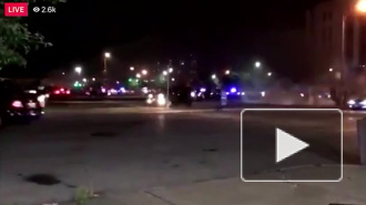 В Сент-Луисе протестующие обстреляли полицейских 