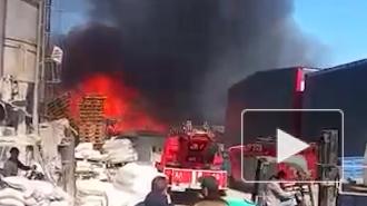 Спасатели локализовали пожар на производстве на Химическом переулке