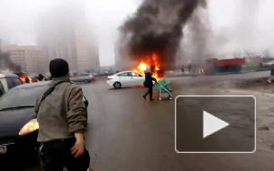 Фото и видео расстрела полицейского УАЗа на Муринской дороге появились в Сети
