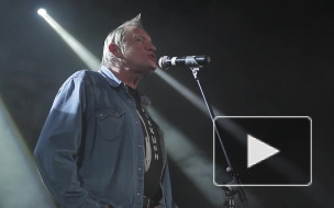 Активисты просят пригласить на телепередачу "Голубой огонек" не "попсу", а рок-музыкантов 80-ых годов