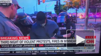 Полиция Миннеаполиса жестоко задержала корреспондента CNN в прямом эфире