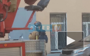 Видео: к Спасскому переулку стянулись пожарные машины