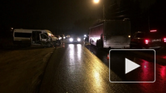В Воронеже при столкновении маршрутки и городского автобуса пострадало 6 человек