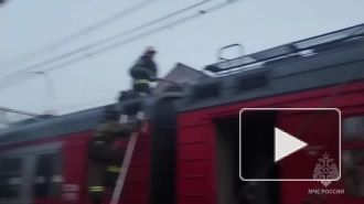 На станции в Подмосковье загорелся вагон электрички