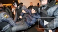 На Гостином дворе вновь задерживают митингующих