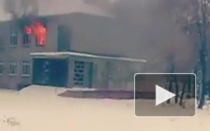 Школьникам весело: появилось видео пожара в школе №66 в Иванове