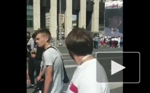 В Москве развернули "Флаг-рекордсмен"