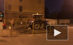 Очевидцы: на Металлистов рабочие ночью укладывали асфальт