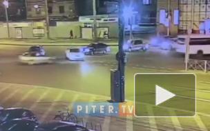 Видео: ДТП на Заневском проспекте с участием каршеринга