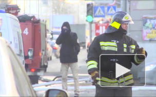 Из-за пожара на Пулковской улице эвакуировали 10 человек по лестнице