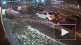 Видео: петербуржец смог убежать от сотрудников ГАИ, ...