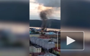Спасатели эвакуировали около 100 человек из-за пожара в центре Мурманска