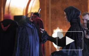 В Петербурге представили уникальные женские платья для намаза