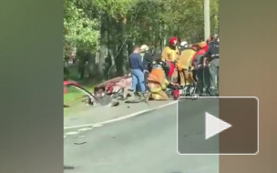 Городские службы съехались к месту серьезного ДТП на Приморском шоссе