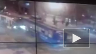 Видео из Хабаровска: в центре города лоб в лоб столкнулись два трамвая