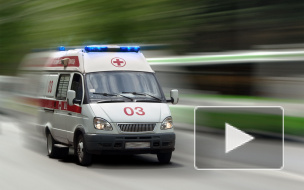 В Металлострое по недосмотру родителей из окна выпала 2-летняя девочка