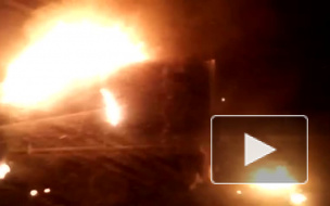 В Волгограде взорвалась и выгорела грузовая газель(видео)