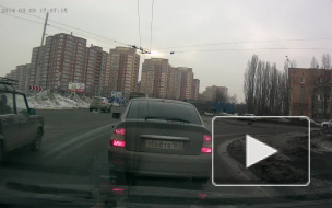 девушка зарулем