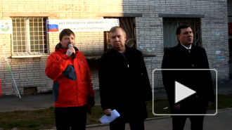 На митинге выступил депутат Игорь Высоцкий. Он был "весьма неоднозначен".
