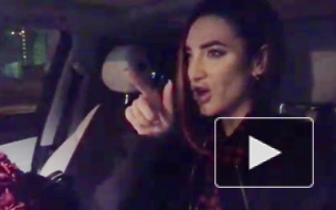 Бузова шокировала фанатов красными волосами