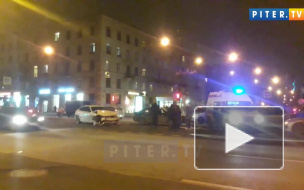 Видео: после ДТП около "Новочеркасской" увезли пострадавшего